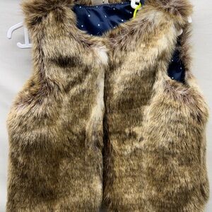 Osh Kosh like new fur vest toddler girls size 2T